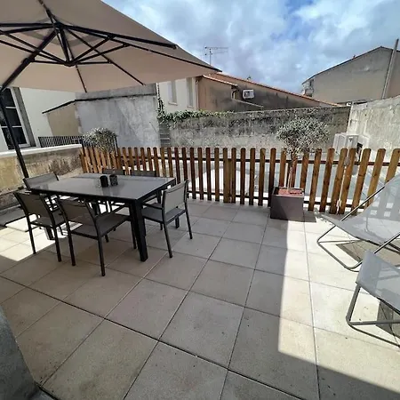 Centre * Terrasse * Clim * Wifi * De Gamme * *
